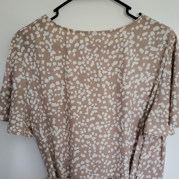 Everly Beige Patterned High Low Dress - Picture 8 of 9